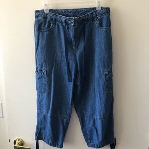 JM Collection Denim Capri Size 8  GUC